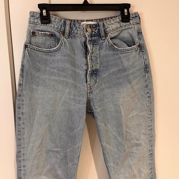 Zara Blue High Rise Raw Hem Straight Leg Jeans Size 6 - Picture 3 of 11